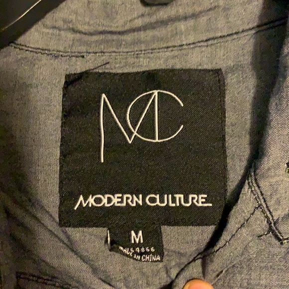 Modern Culture size medium - Picture 3 of 3